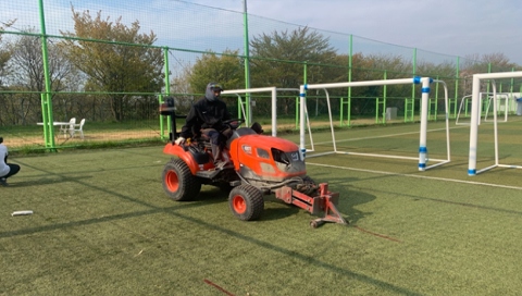 KOLON GLOTECH | KOLON GLOTECH 人工芝 廃棄人工芝リサイクル 人工芝カッティング