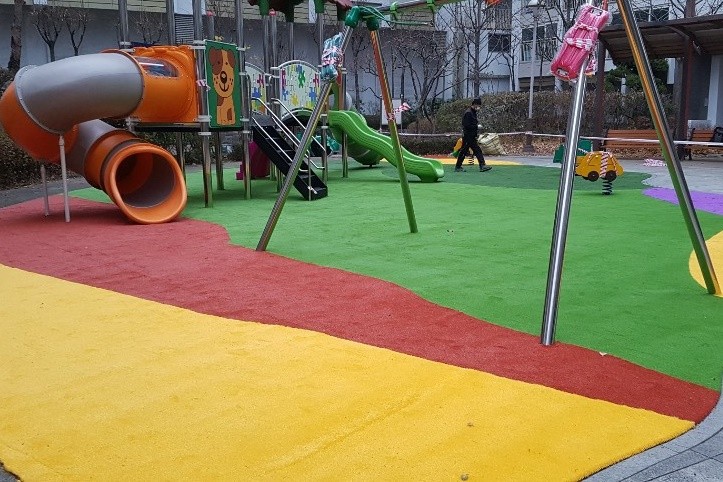 We will tell you in detail about the lifespan of Kolon artificial grass.
